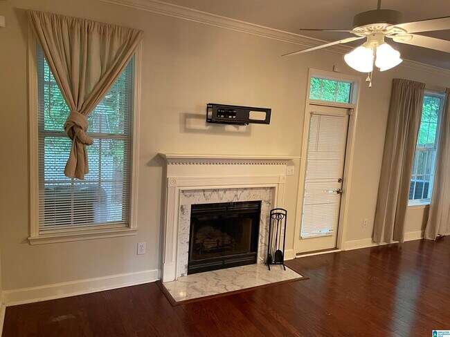 Building Photo - 156 Hayesbury Ct
