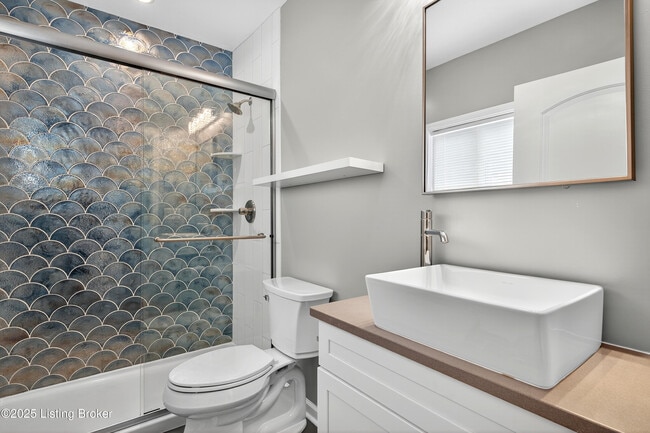 Building Photo - 1537 W Market St