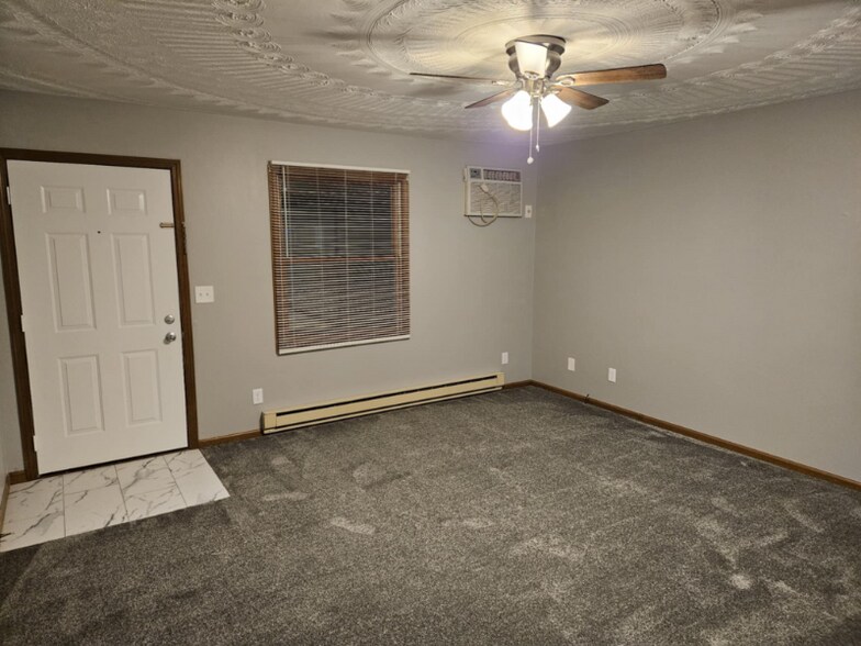 Building Photo - 1133 N North St