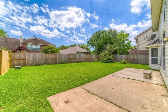 Building Photo - 4914 Mulberry Cir