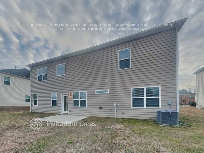 Building Photo - 179 Sassafras Rd