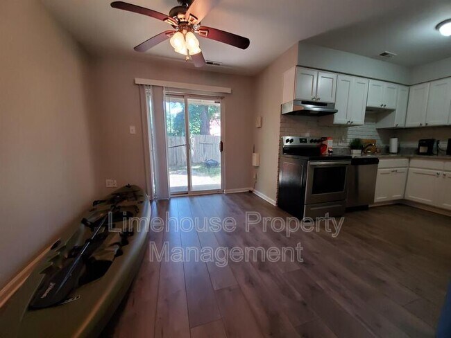 Building Photo - 2138 Kimball Cir