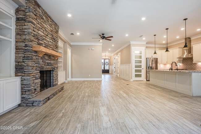 Building Photo - 3816 Mariner Dr