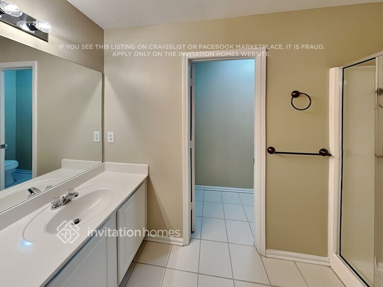 Building Photo - 4400 Savannah Dr