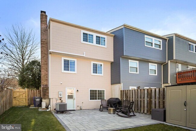 Building Photo - 5341 Harbor Ct Dr