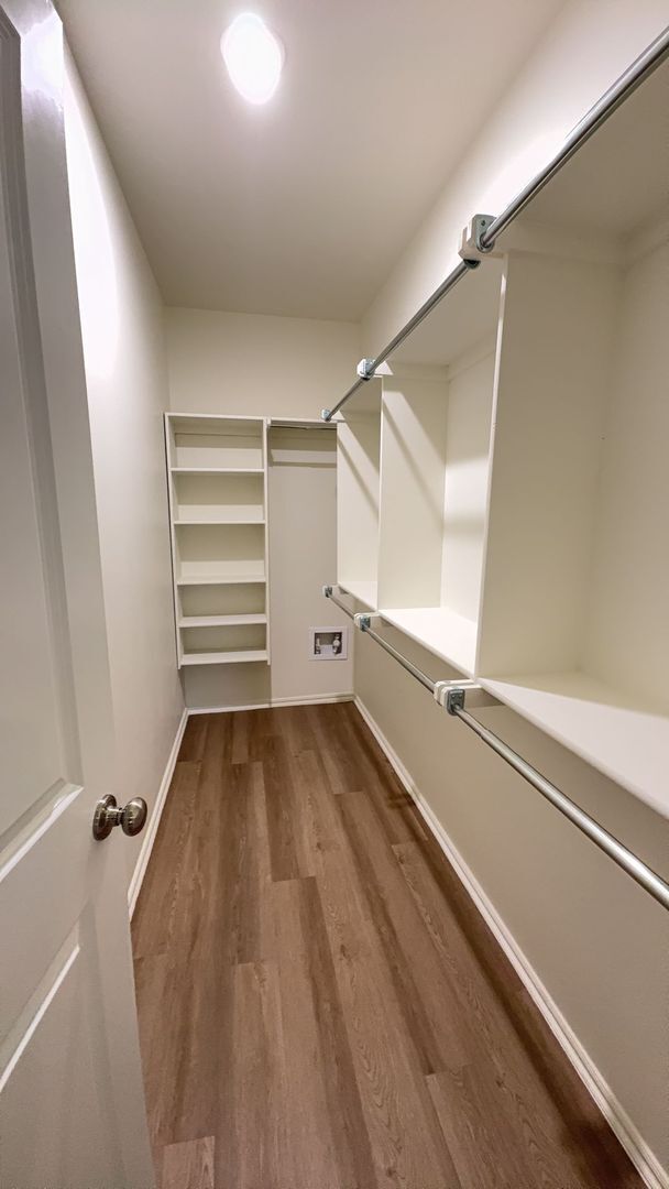 Building Photo - 3 Bedroom 2 Bath 2 Car Garage Duplex in Gr...