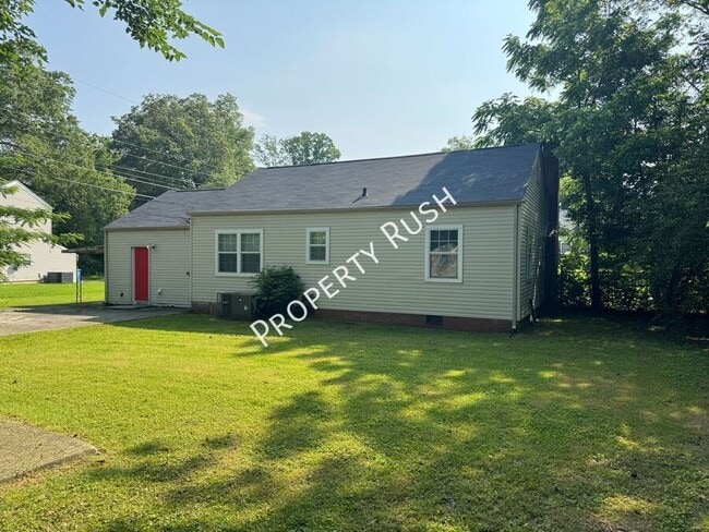 Building Photo - 4502 S Choctaw Dr
