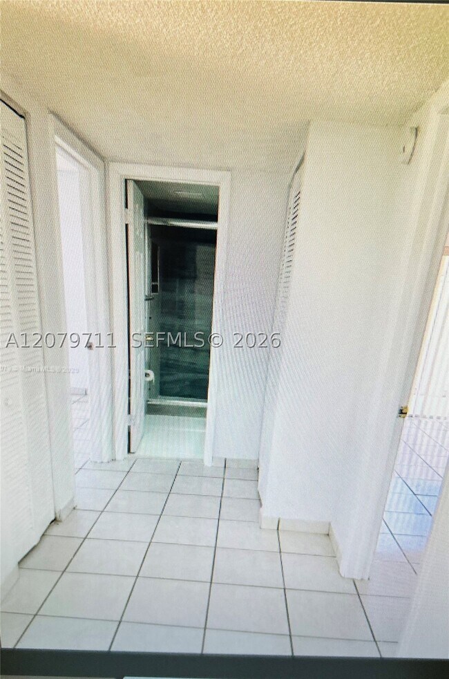 Building Photo - 15431 SW 86th Terrace
