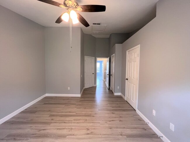 Building Photo - 2/2.5 in Chase Townhomes