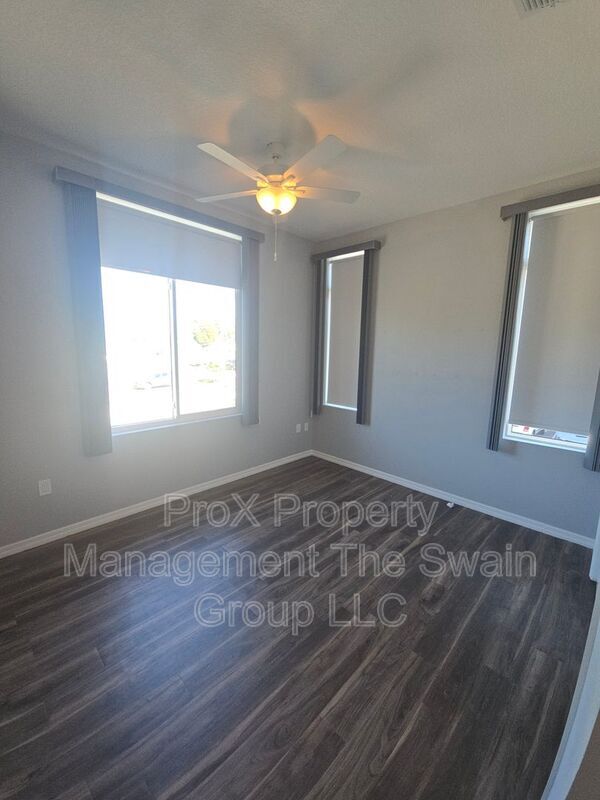 Building Photo - 760 Ave C SW