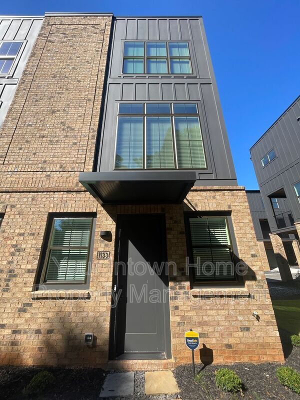 Building Photo - 1133 West Marietta St NW