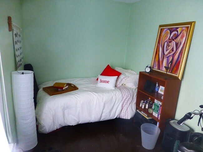 Building Photo - 1310 Grant St