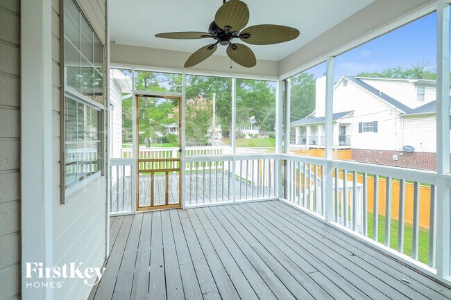 Building Photo - 516 Olde Towne Ln