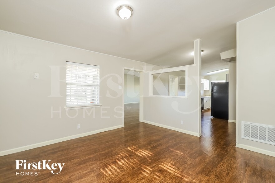 Building Photo - 6127 Bright Valley Dr