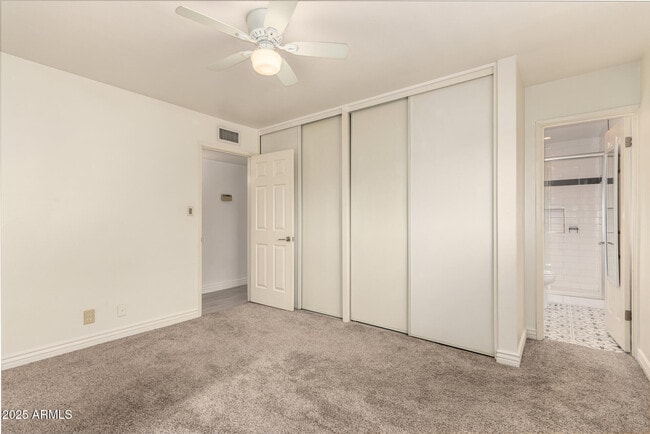 Building Photo - 8730 E Terrace Dr