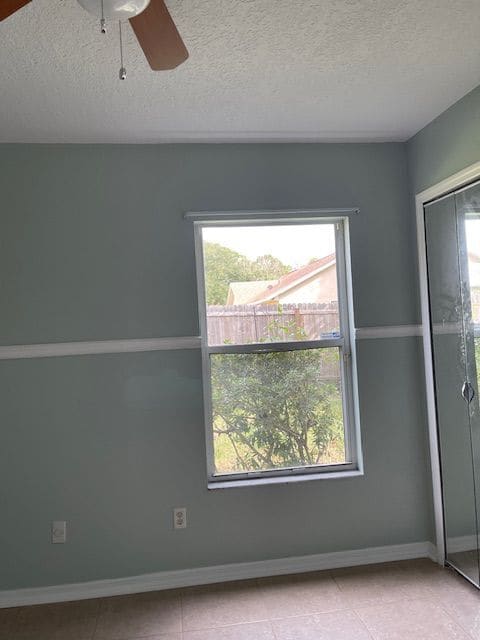 Building Photo - 874 Brookview Ln