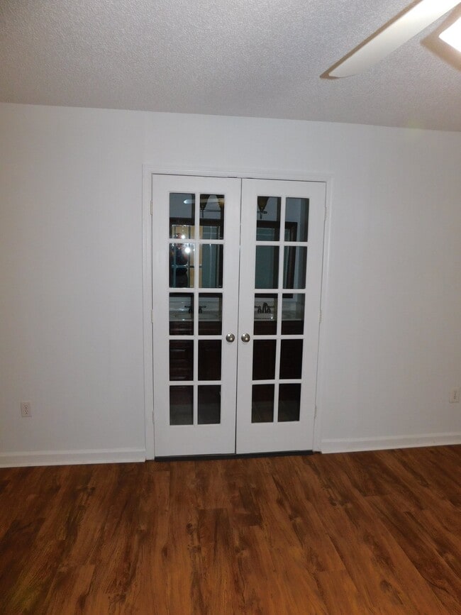 Building Photo - 3bd 2ba home in Mt. Pleasant