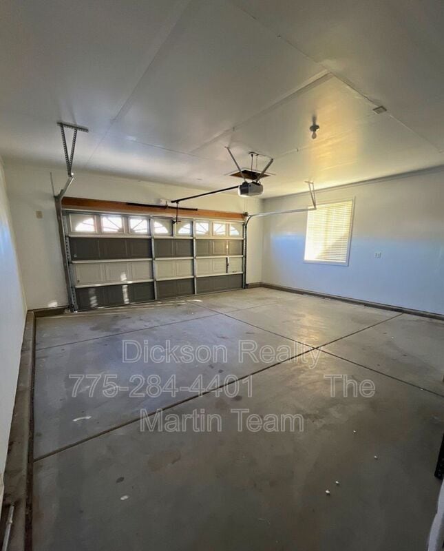 Building Photo - 2275 Albatross Way