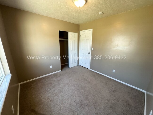 Building Photo - 1293 W 570 N