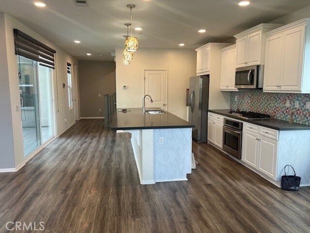 Building Photo - 232 Cultivate