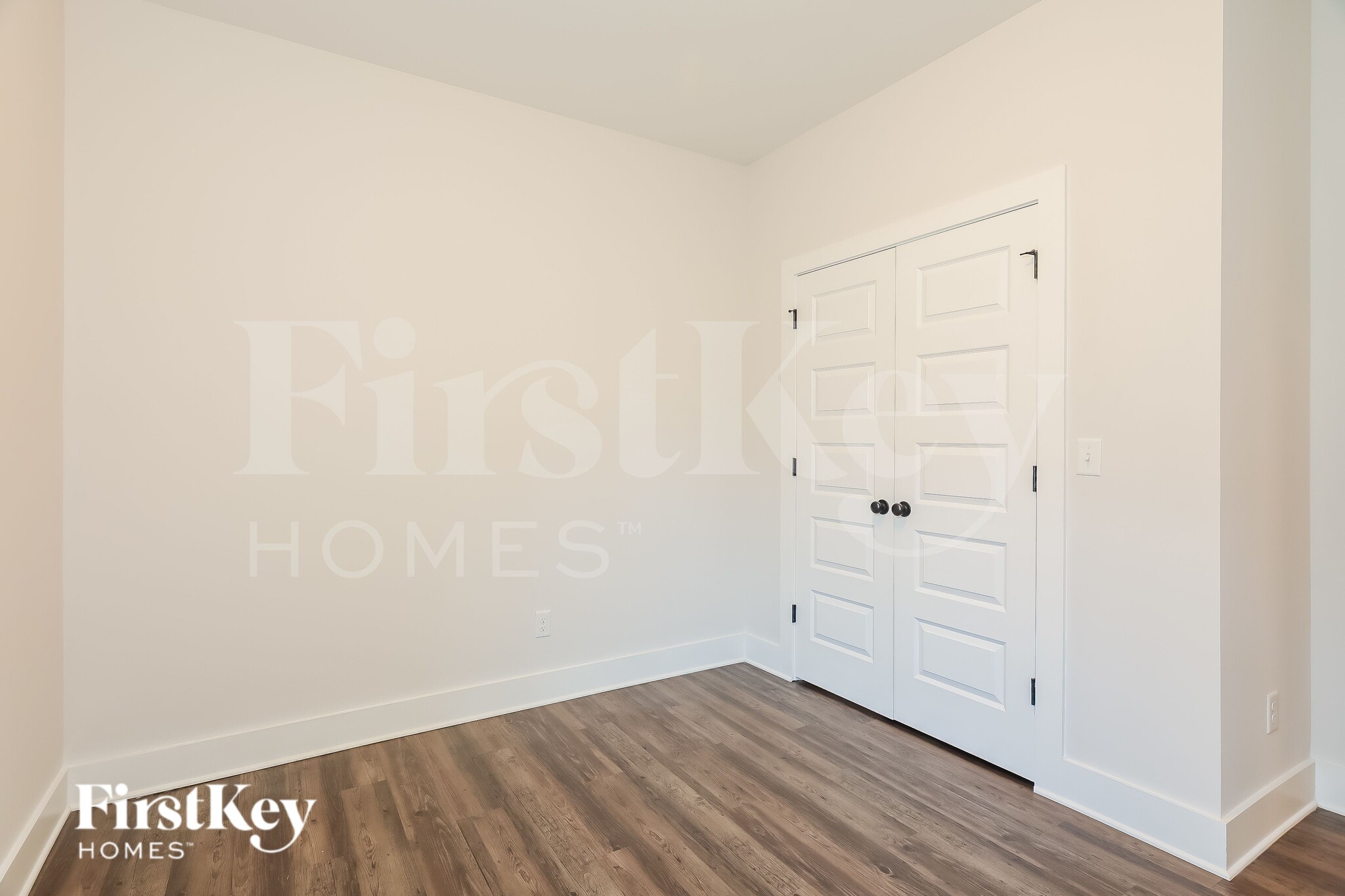Building Photo - 1414 Woodridge Pl