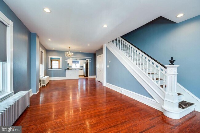 Building Photo - 121 W Arch St