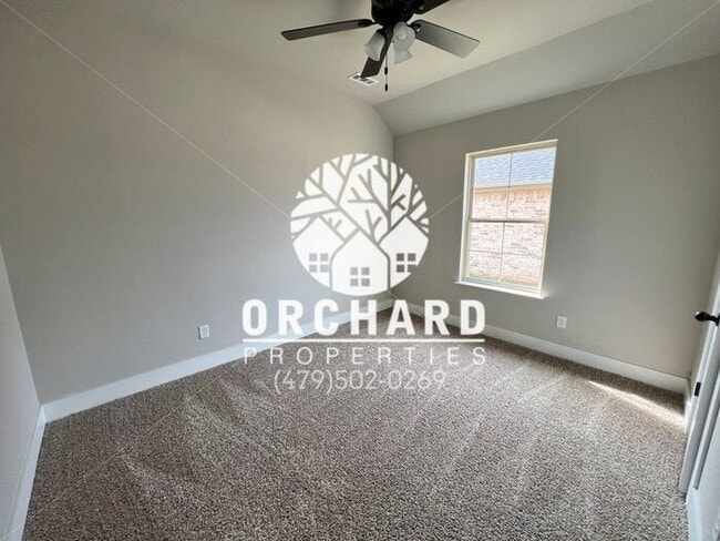Building Photo - Single-Family Home- Beautiful 4 Bed Westmi...