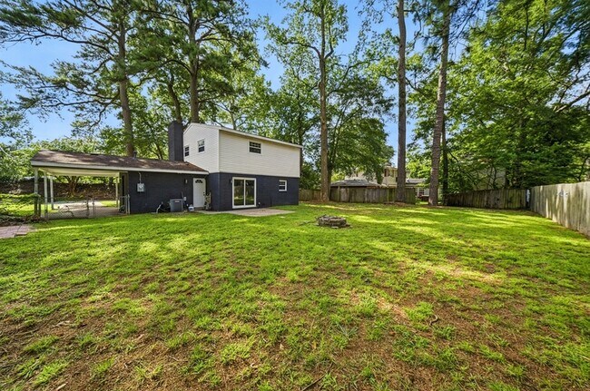 Building Photo - 625 S Military Hwy