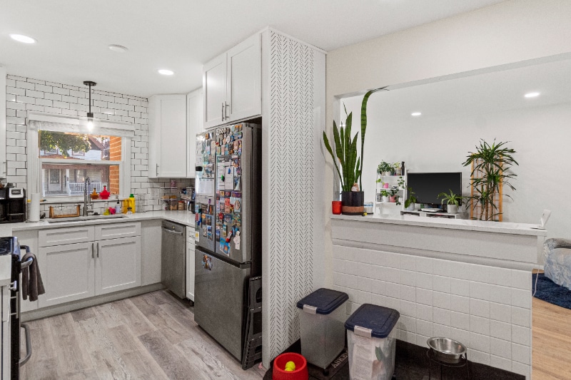 Building Photo - 3668 E Carpenter Ave