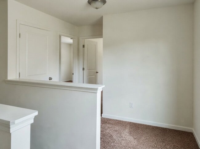 Building Photo - 415 Golden Villas Dr