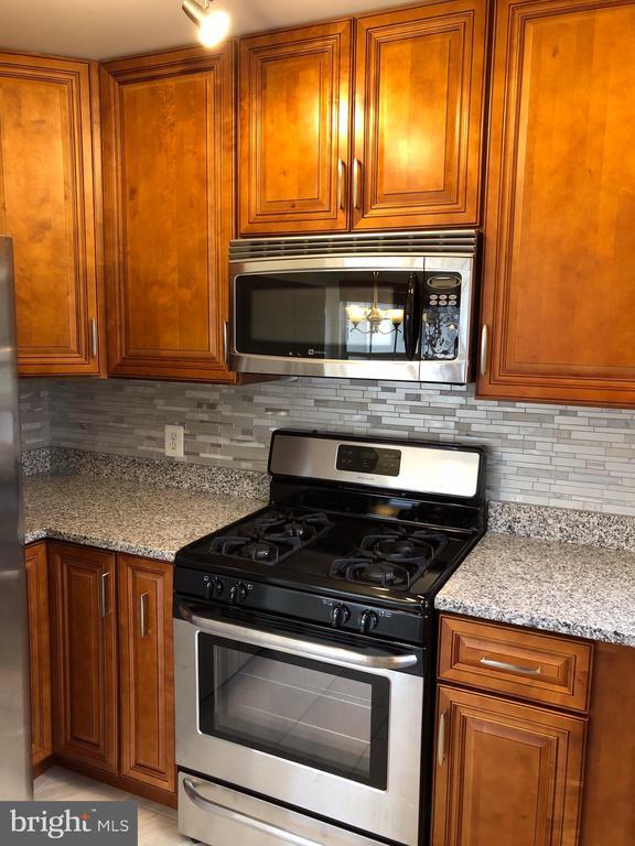 Building Photo - 14210 Autumn Cir