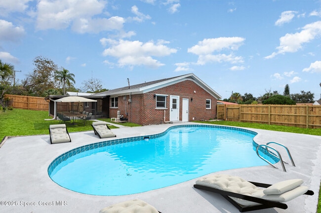 Building Photo - 1650 Leach Cir