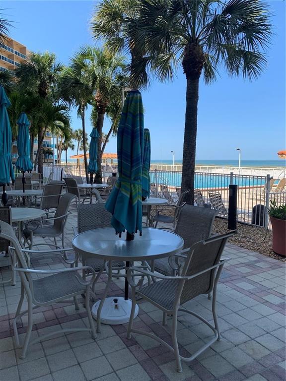 Building Photo - 880 Mandalay Ave