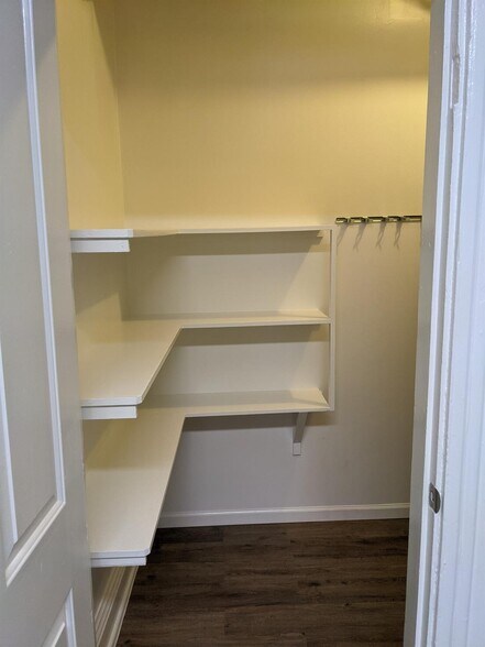 Building Photo - 3755 Eastern Ave