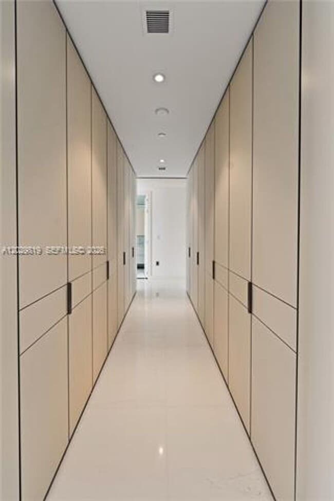 Building Photo - 5101 Biscayne Blvd