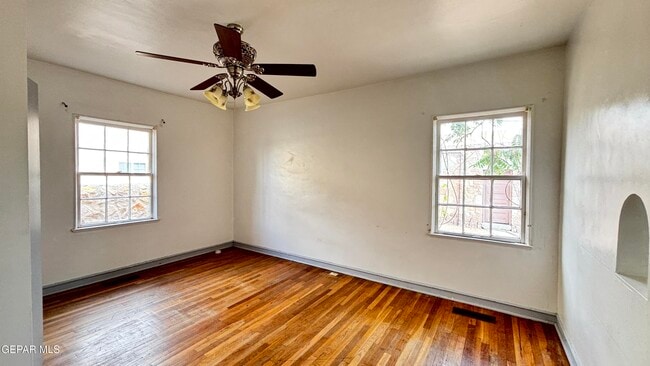 Building Photo - 2731 Idalia Ave