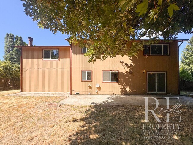 Building Photo - 7880 Oxbow Ave