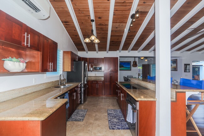 Building Photo - 372 Ilimalia Loop
