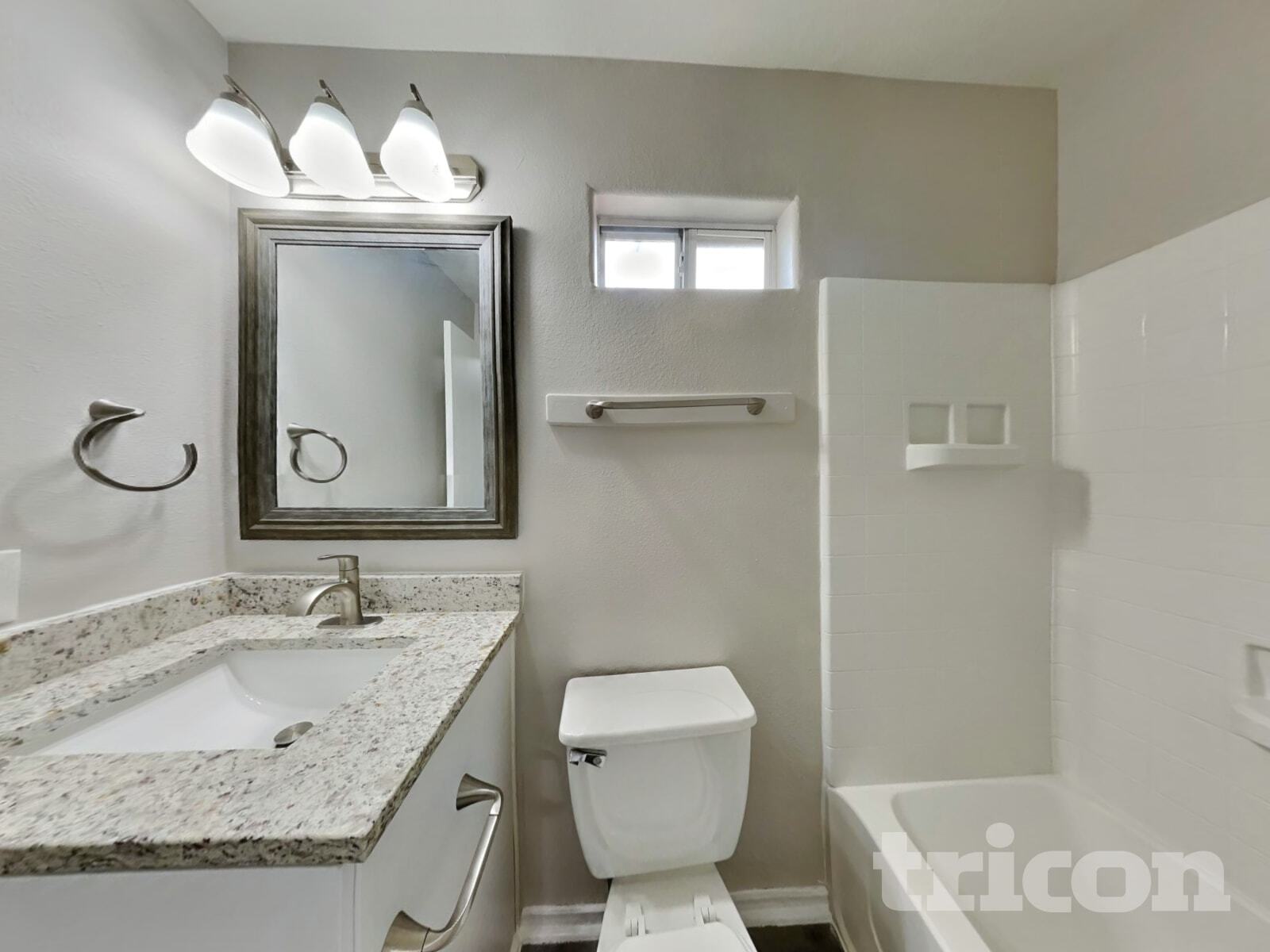 Building Photo - 5521 Rio Alamo St