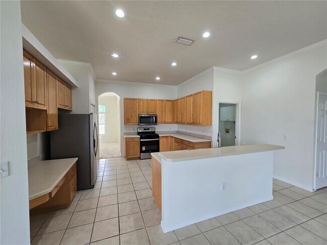 Building Photo - 15305 PALOMA PARK Ln
