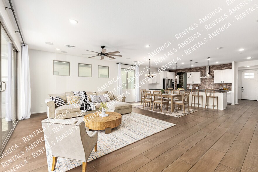 Building Photo - 13695 N 145th Dr