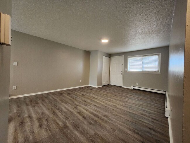 Building Photo - 7125 Alegre Cir