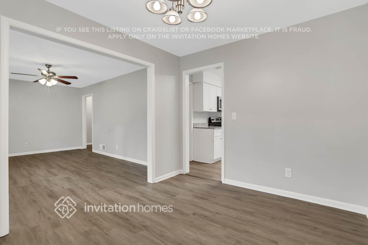 Building Photo - 2813 Battlecrest Dr