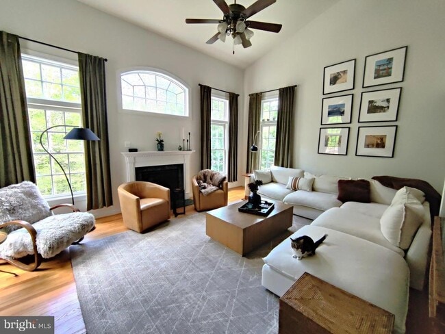 Building Photo - 7500 Tahoe Ct