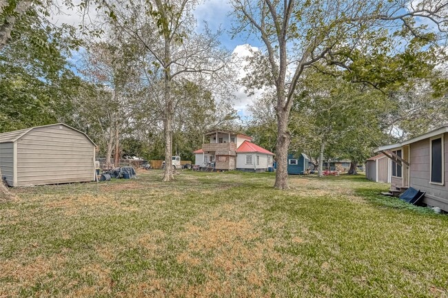 Building Photo - 406 Woodward St