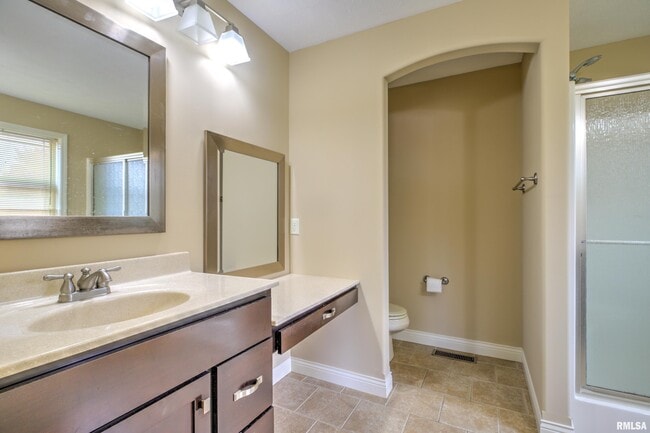 Building Photo - 2708 W Sesame St