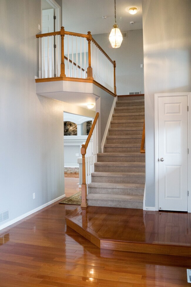 Building Photo - Evolve Real Estate: Available Immediately 3 Bedroom on a Huge Lot Facing Open Space! No Pets.