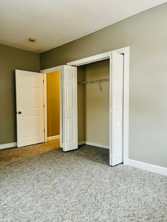 Building Photo - 24 Mortson St