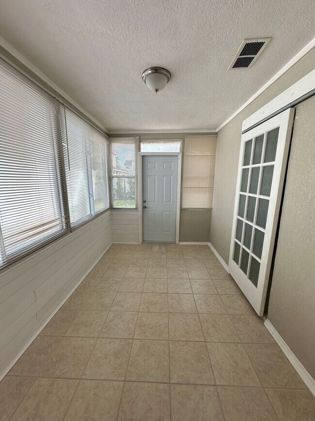 Building Photo - Winter Park Gem! Lovely Single Family Home...