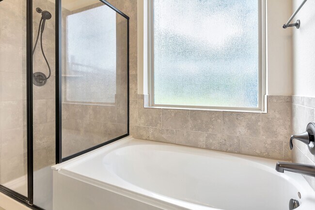 Building Photo - 42 Sawbridge Ct